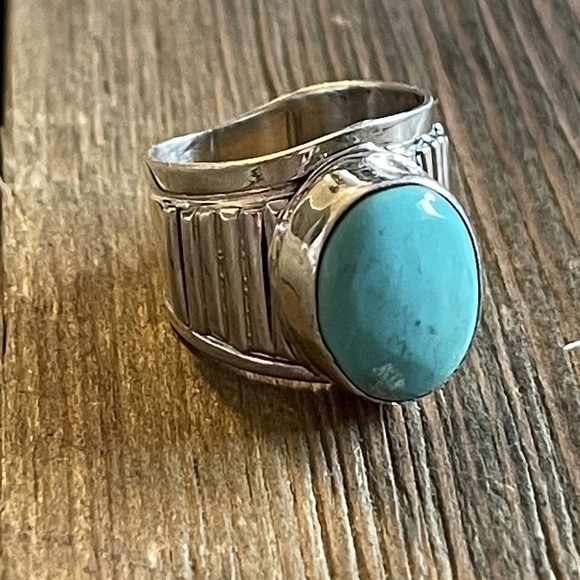 Sterling Silver Turquoise Ring in 5.5 - Picture 3 of 5